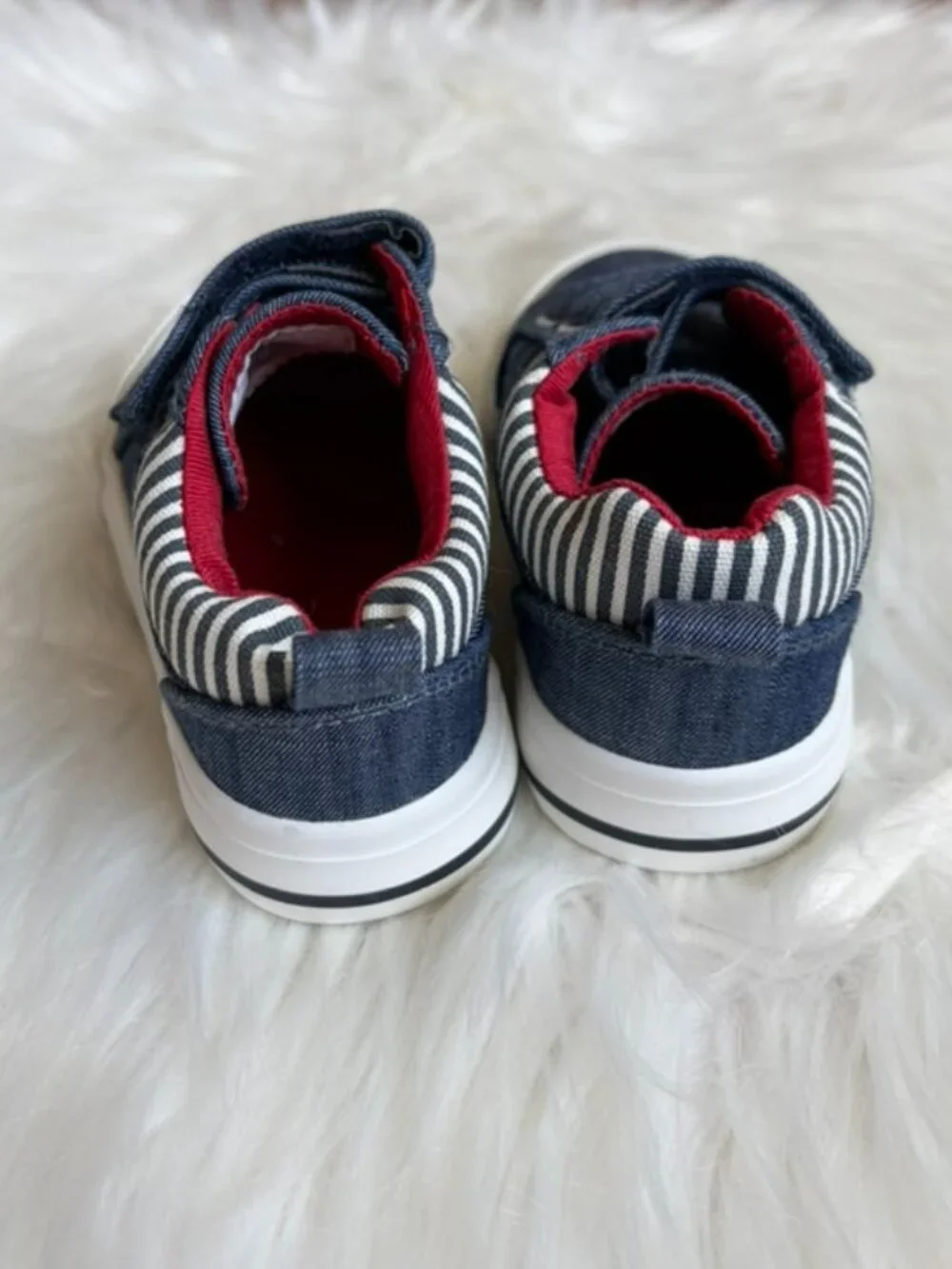 Joe Fresh Baby Boys' Navy Blue Quick Close Sneakers Infant Size 5